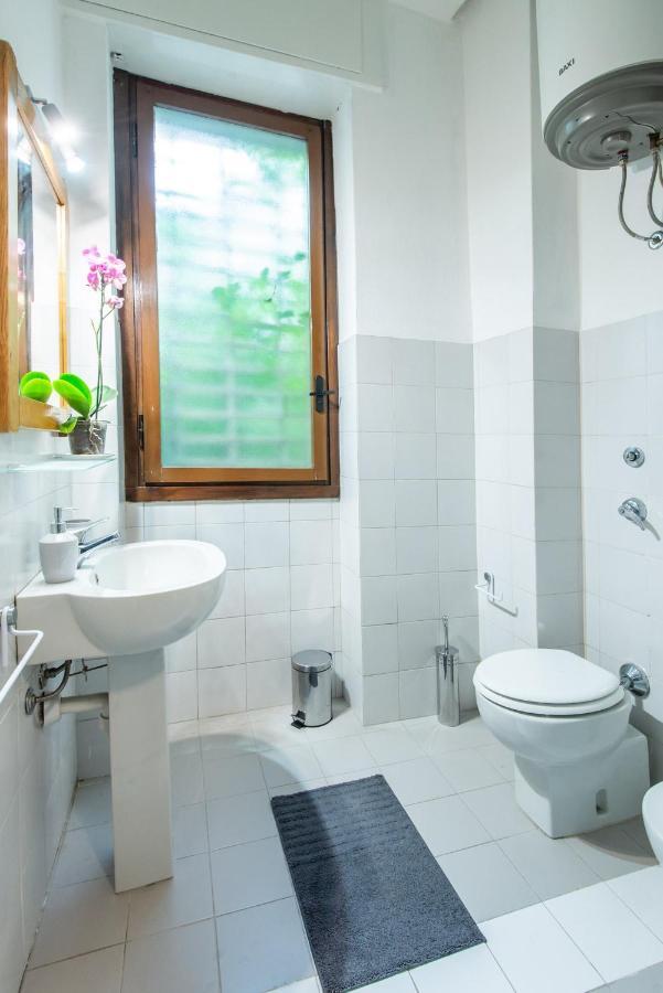 Central Guest House Милан Экстерьер фото